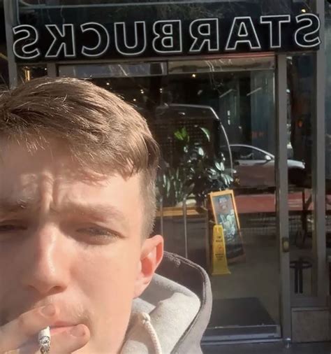 alex bodger video|TikToker Takes A SELFIE With A DEAD Man At Starbucks In。